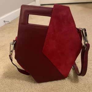 ACRATA 100% AUTHENTIC SMALL RED REFLECTION SHOULDER BAG! 🥰🤩💖